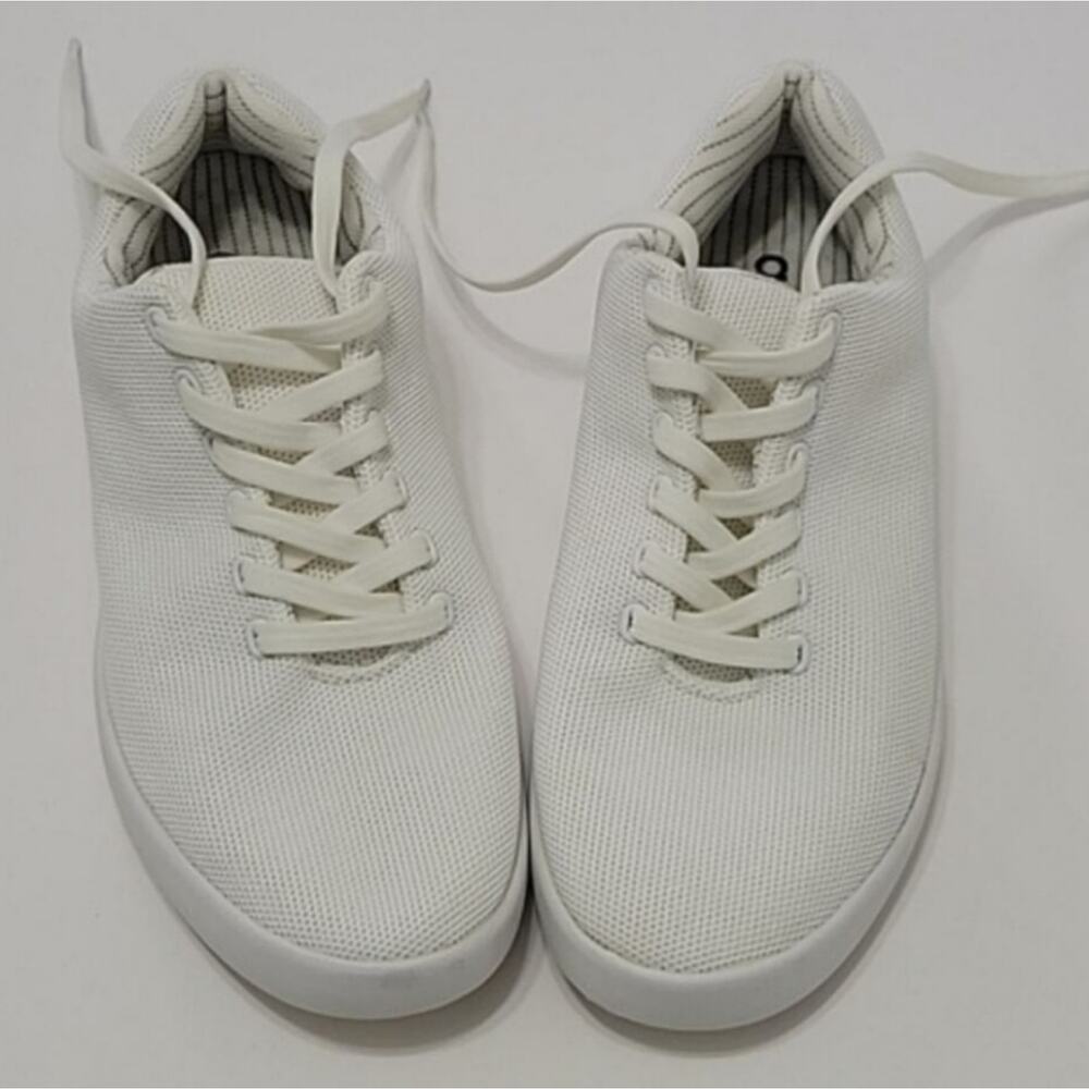 Atoms Model 000 Comfortable Shoes